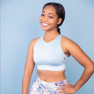 Meet your Posher, Myia